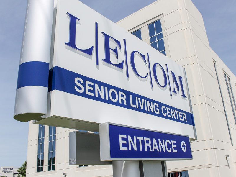 lecomsenior